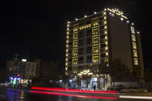 نمای ظاهری باران